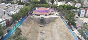 🎭 Inundaciones fuera, cultura adentro